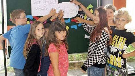 Die vierte Jahrgangsstufe verabschiedet sich von der Grundschule.