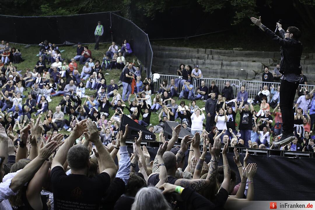 Unheilig und drei Vorbands spieleten am Freitag in Rothenburg ob der Tauber