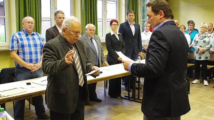 Der Zweite Bürgermeister wird vereidigt. Foto: Marco Meißner