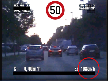 Nürnberg: Polizei stoppt "rücksichtslosen Fahrer" - Verkehrs-"Raudi" in der Innenstadt Nürnberg: Polizei stoppt "rücksichtslosen Fahrer" - Verkehrs-"Raudi" in der Innenstadt