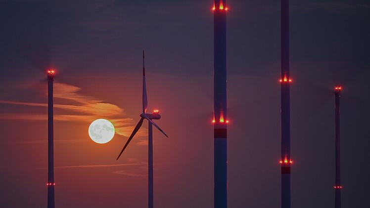 Strom in Bayern 2025 teurer oder billiger? Widersprüchliche Aussagen zu Zusatzkosten