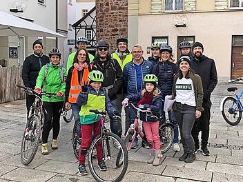 Radfahrerinnen und Radfahrer aus Bad Kissingen sind an Samstagen die Wege in die Innenstadt abgefahren. Es gibt noch einiges zu tun.