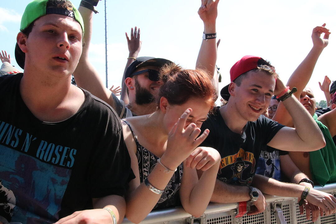 Halbnackt oder im Kostüm: Stimmung bei RIP 2017