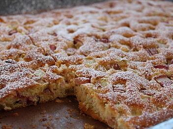 rhabarberkuchen-blech.jpg