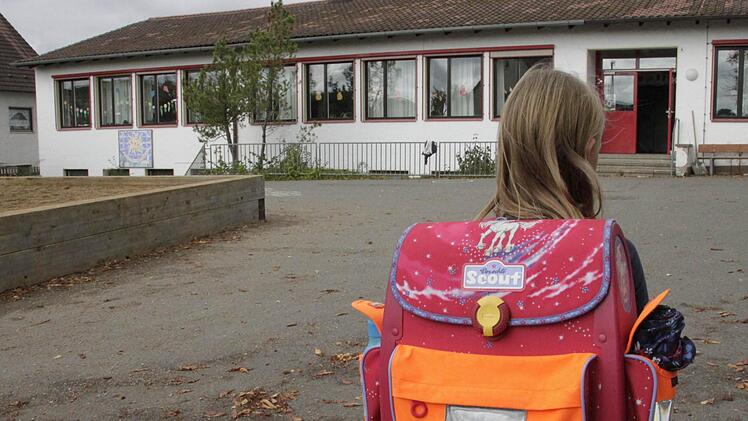 Die Schüler in Kersbach gehen einer neuen Schule am alten Standort entgegen. Foto: Josef Hofbauer