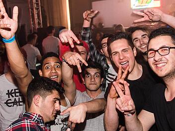 Aus der ganzen Region kamen die jungen Leute zur "Macht der Nacht" in der Kulmbacher M&ouml;nchshofhalle. Foto: Alexander Muck