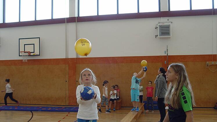 Handball-Aktionstag an der Bad Brückenauer Grundschule. Foto: Brigitta Kempe-Wolf
