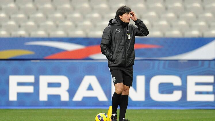 Will bei der Europameisterschaft in Frankreich mit seiner DFB-Elf wieder voll durchstarten: Bundestrainer Joachim Löw. Archivfoto: Andreas Gerbert/dpa
