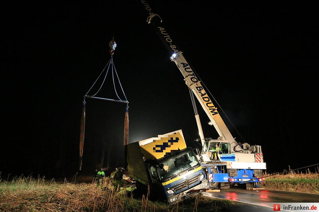 Lkw-Bergung bei Kremmeldorf