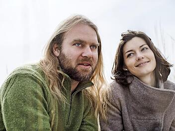 Musizieren nicht nur zusammen, sondern sind auch privat ein Paar: Andreas Martin Hofmeir und Barbara Schmelz. Foto: PR