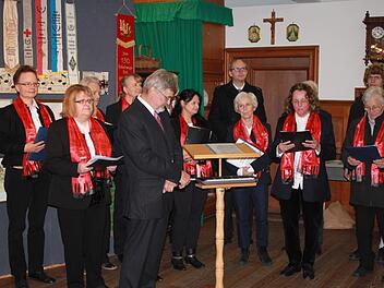 Der Gesangverein Ebern unter muskalischer Leitung von Klemens Albert präsentiert seine Ausstellung im Heimatmuseum.Katharina Becht