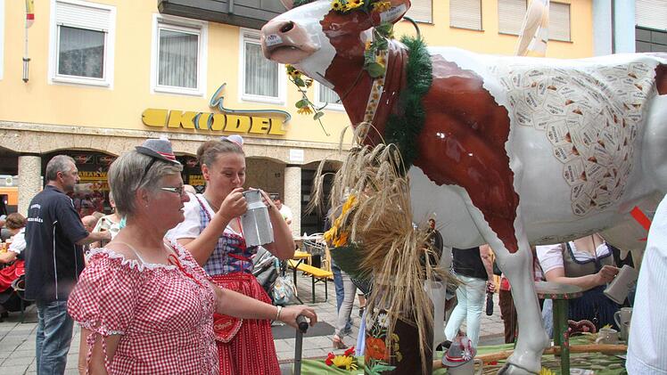 Impressionen vom Festzug der Fanclubs Foto: Sonny Adam