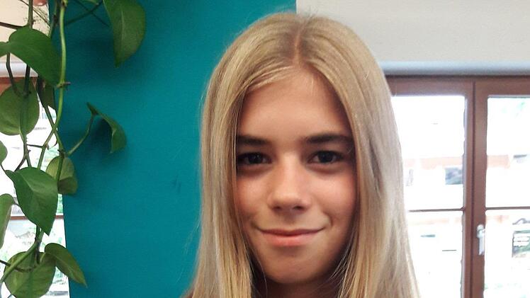 Seit seiner Kommunion ließ sich der heute Zwölfjährige die Haare wachsen. Foto: privat/Jutta Günter