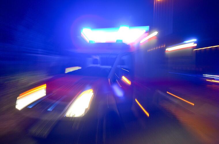 Verkehrsunfall auf der B303 bei Himmelkron: Frontalzusammenstoß zweier Autos