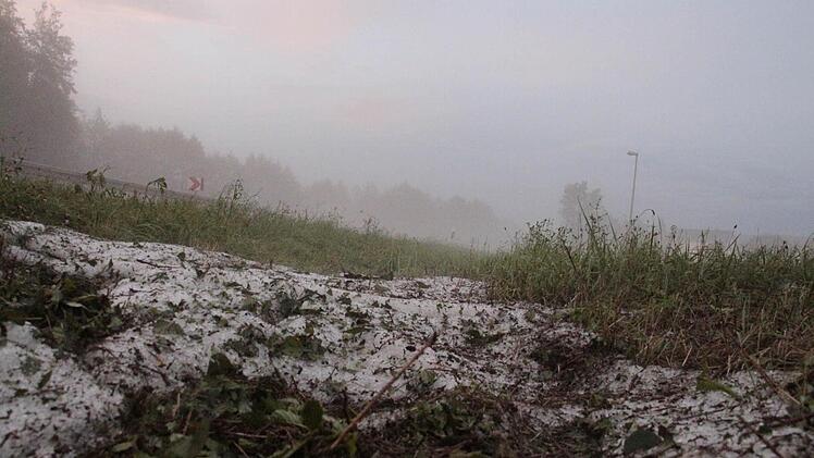 Hagelkörner wohin man schaut