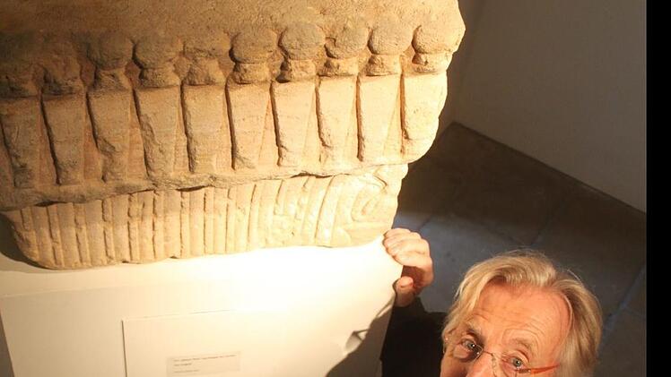 Der Ägyptologe Dr. Alfred Grimm vom Bayerischen Nationalmuseum in München hat sich in den Archiven auf die Suche gemacht und viel Interessantes über die Geschichte des Steins von Dendur herausgefunden. Das "Destillat" seiner Recherchen floss in die Ausstellung und den Katalog ein. Foto: Matthias Einwag