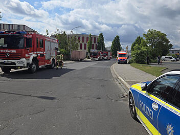 Gasaustritt in Bamberger B&uuml;rogeb&auml;ude l&ouml;st ABC-Einsatz aus
