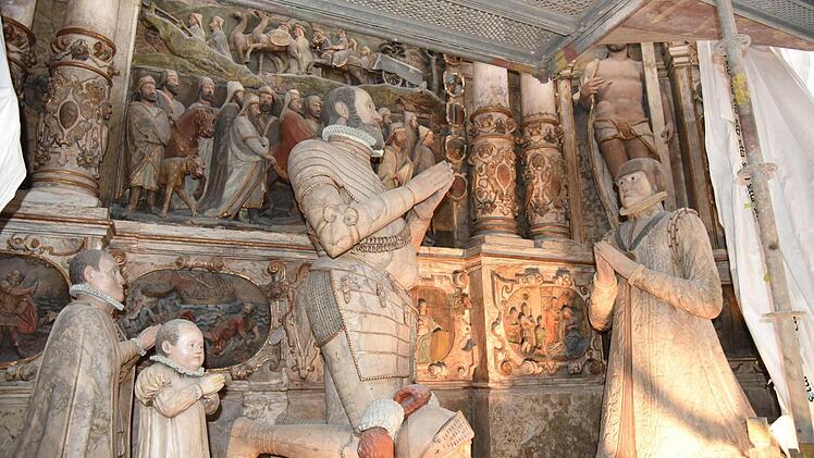 Blick in das Epitaphs, das sich im Ostchor des Altarraums der Morizkirche befindet. Foto: Gabi Arnold