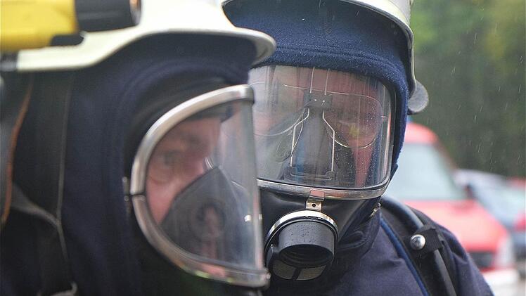 Ohne widerstandsfähige und dichte Ausrüstung wäre ein Einsatz unter Extrembedingungen nicht möglich. Foto: Gerd Schaar