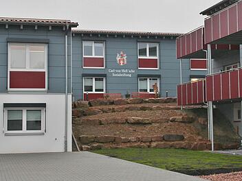 Mit dem neuen Wohnheim ist in Oberthulba ein kleines Seniorenzentrum entstanden. Foto: Werner Vogel