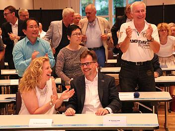 Moment der Gewissheit: Christian Lange und seine Frau Melanie. Foto: Schanz