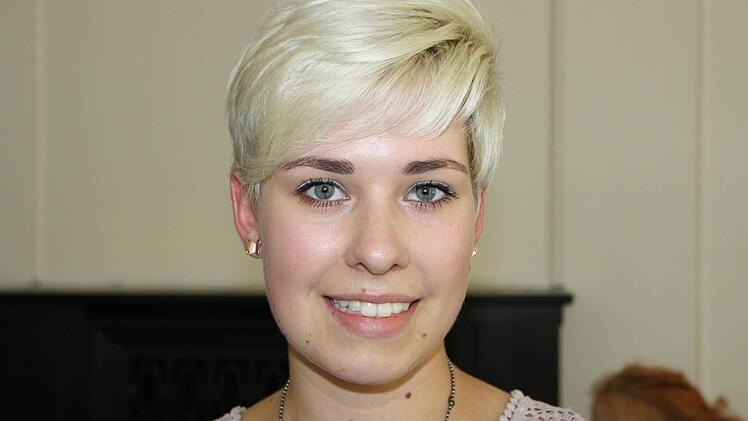 "Auch wenn es zum größten Teil auf Englisch war, war es sehr interessant, und ich habe viel Neues erfahren", sagt Nina Dees, die Schwester von Rosenkönigin Franziska Dees aus Nüdlingen. Auch sie war beeindruckt vom Fleiß der Musiker: "Sie haben auch beide schon in ihrer frühen Jugend mit Bratsche begonnen." Interessant stellt sich die Sängerin und Klavierspielerin auch das Musikerleben vor: Bis nach Japan und Australien reise das BBC-Orchester, um Konzerte zu spielen. rr