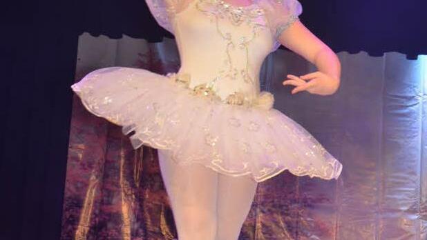Ballerina Daria Giordano beeindruckte die Zuschauer mit ihrem Solopart als Dornröschen. Foto: Karl-Heinz Hofmann