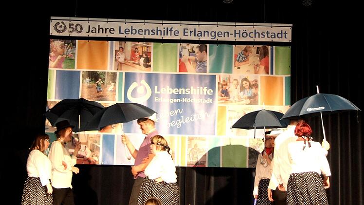 Die "Wilden Hühner" der Aurach-Werkstatt sorgten mit einer Tanzvorführung für Begeisterung.Richard Sänger