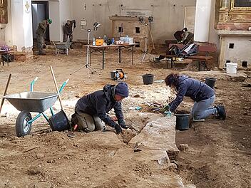 Historischer Fund: Archäologen stoßen in Dorfkirche auf "kleine Sensation"