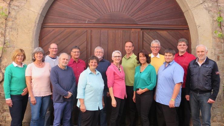 Das Hammelburger Ensemble Sing'n'Swing feiert sein 20-jähriges Bestehen mit einem Open-Air-Konzert am Viehmarkt. Foto: Barbara Oschmann