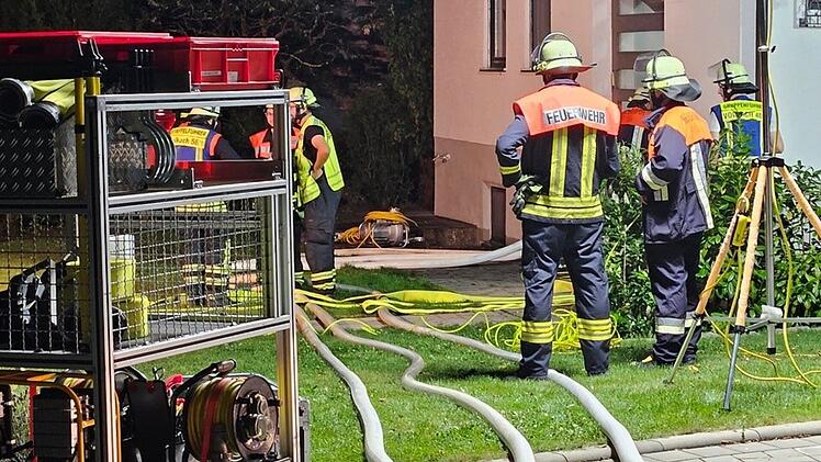 Volkacher Feuerwehr zu &uuml;berflutetem Keller alarmiert - "wie ein Tauchsieder"