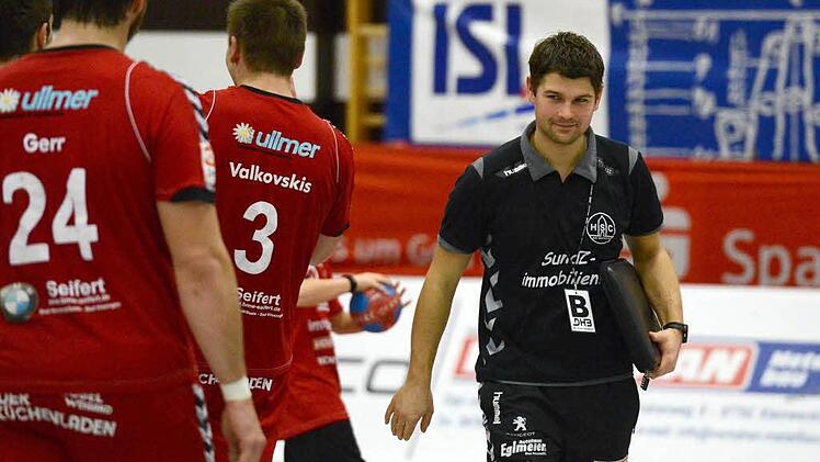 Getrennte Wege gehen Matthias Obinger (rechts) und Handball-Drittligist HSC Bad Neustadt. Foto: Anand Anders