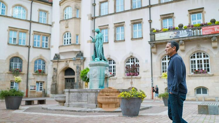 In Döbeln fühlt sich Mitri Sirin nicht wirklich willkommen. Dann findet er aber doch Gesprächspartner.