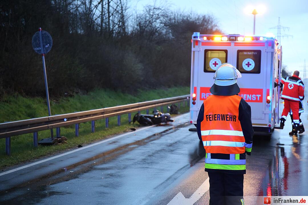 Kollision mit Auto - Rollerfahrer nach Unfall bei Schwarzenbach gestorben