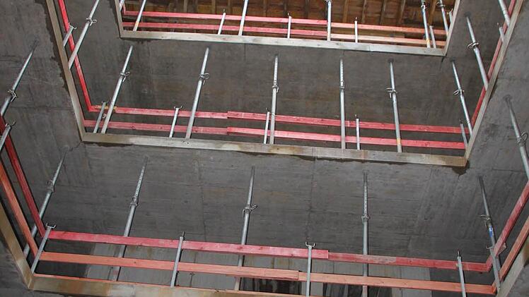 ...genauso wie der Innenhof.