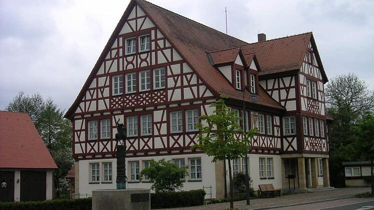 Das Igensdorfer Rathaus  Foto: fra-press