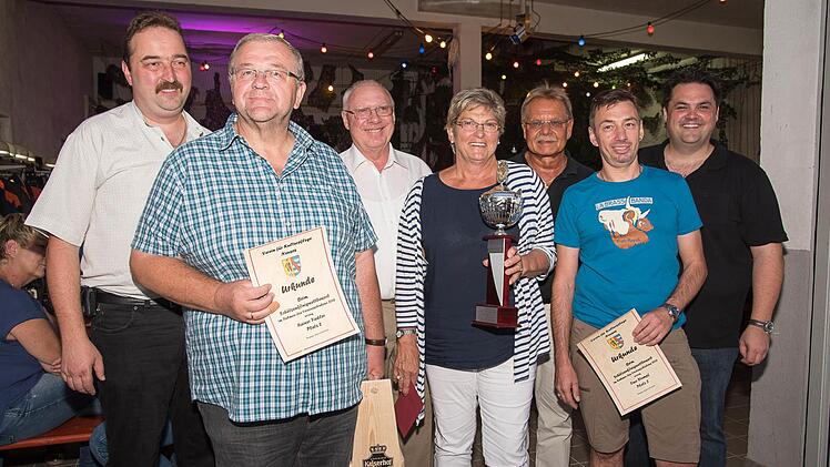 Neuses feiert Kirchweih.  Foto: Maximilian Gröger