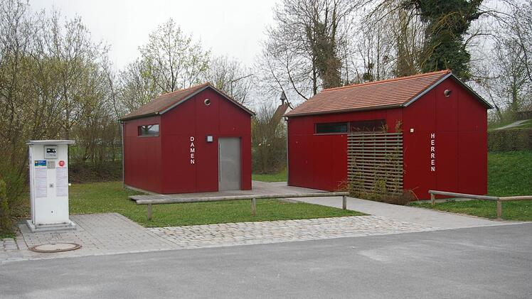 Die Toilettenanlage des Iphöfer Platzes.