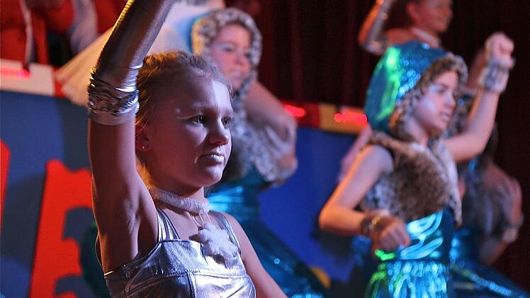 Prunksitzung der "Öwerdöllwer Fosenochts-Gemeinschaft". Foto: Gerd Schaar