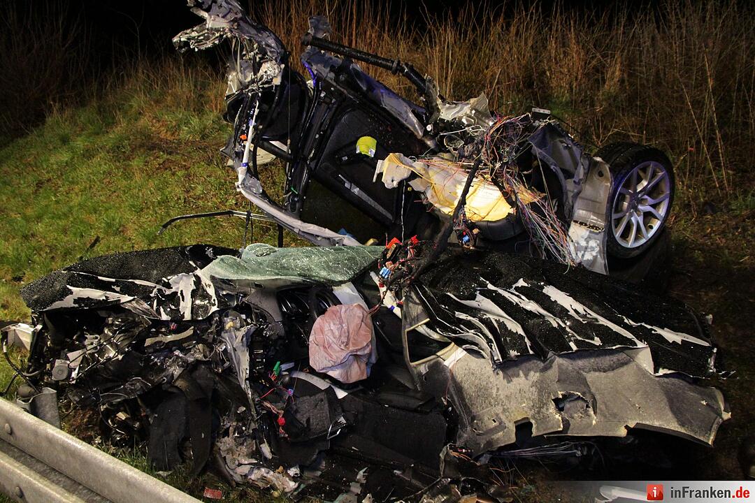 54-Jähriger stirbt bei schwerem Unfall auf A9