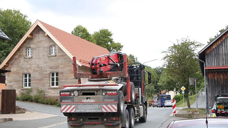 Durch den Umleitungsverkehr kann es nicht nur in Fölschnitz eng werden. Foto: Jürgen Gärtner