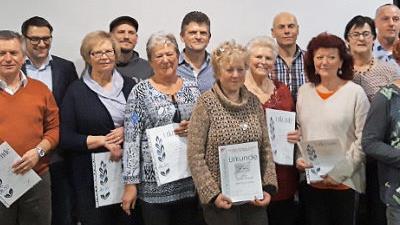 Eine Reihe von Ehrungen fand anl&auml;sslich der Se&szlig;lacher DJK/FC-Hauptversammlung statt. Foto: Lothar Weidner