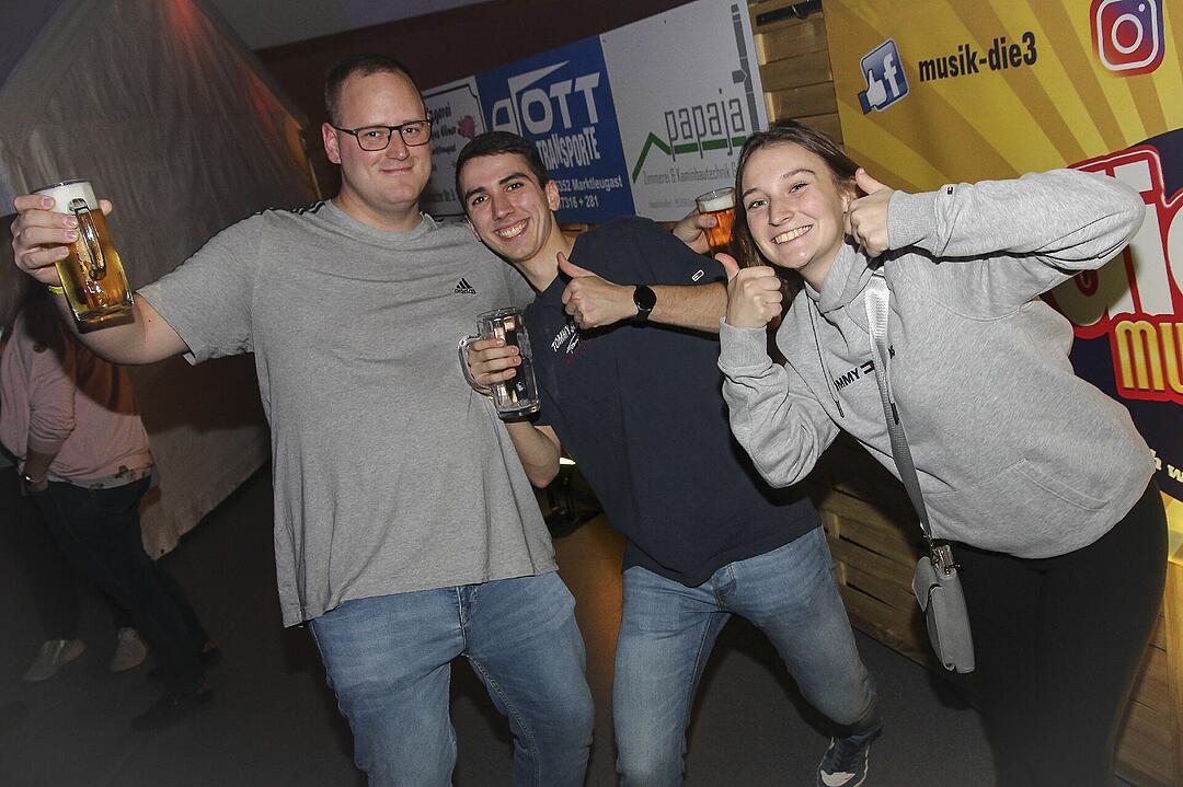 Party und Tanz in der Dreifachhalle