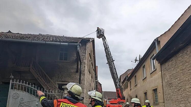 Kaltensondheim: Großbrand in dicht bebautem Ortskern - "hätte sich ausbreiten können"