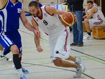 Mike Kaiser fand wie die anderen Longhorns erst spät zu seiner Topform, doch selbst die acht seiner insgesamt 17 Punkte, die ihm in Folge gelangen, reichten nicht mehr zur Rettung. Foto: herzopress/Archiv
