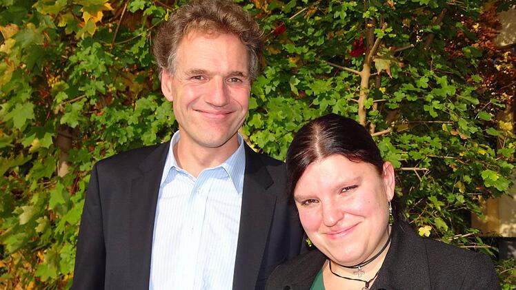 Ab November bieten Diabetesberaterin Diana Kerzinger und Dr. Frank Schröder einen umfangreichen Service für Diabetespatienten in der diabetologischen Schwerpunktpraxis im MVZ in Haßfurt. Termine werden bereits jetzt entegegen genommen.  Foto: Johanna Eckert