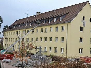 Ein Wandel von hohem Symbolwert: Auf dem Kasernengelände entsteht die neue Siedlung "am Föhrenhain".  Foto: Ronald Rinklef