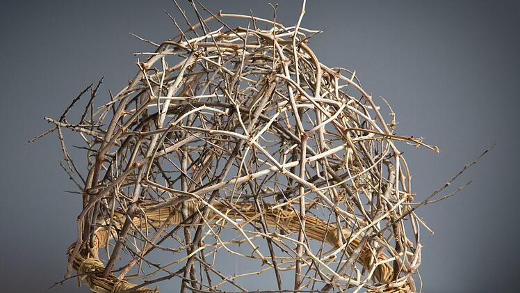 Die Ausstellung zeigt auch eine Rekonstruktion der Dornenkrone, die Jesus nach der biblischen Überlieferung aufgesetzt wurde. Foto: Malteser/Lux