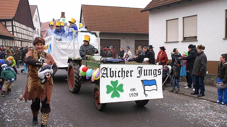 Faschingsumzug in Ebing Foto: Renate Neubecker