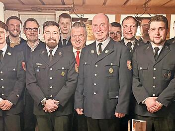 Harald Hempfling(Beisitzer), Yves W&auml;chter (KBI), Christian Gei&szlig;ler (Kassier), Daniela Wagner (KBM), Jonas Gleich (zweiter B&uuml;rgermeister Stadtsteinach), Roland Wolfrum (B&uuml;rgermeister Stadtsteinach), Sebastian Kolloch (Vorstand), Lars P&uuml;hlhorn (Beis...